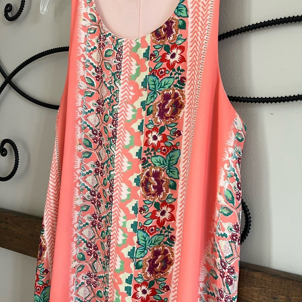 Everly Women’s Sleeveless Round Neck Peach Floral Shift Dress Size M - Picture 4 of 8